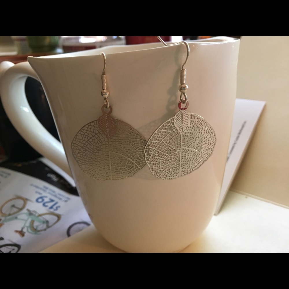 Filigree earrings, dangle earrings , leaf earrings